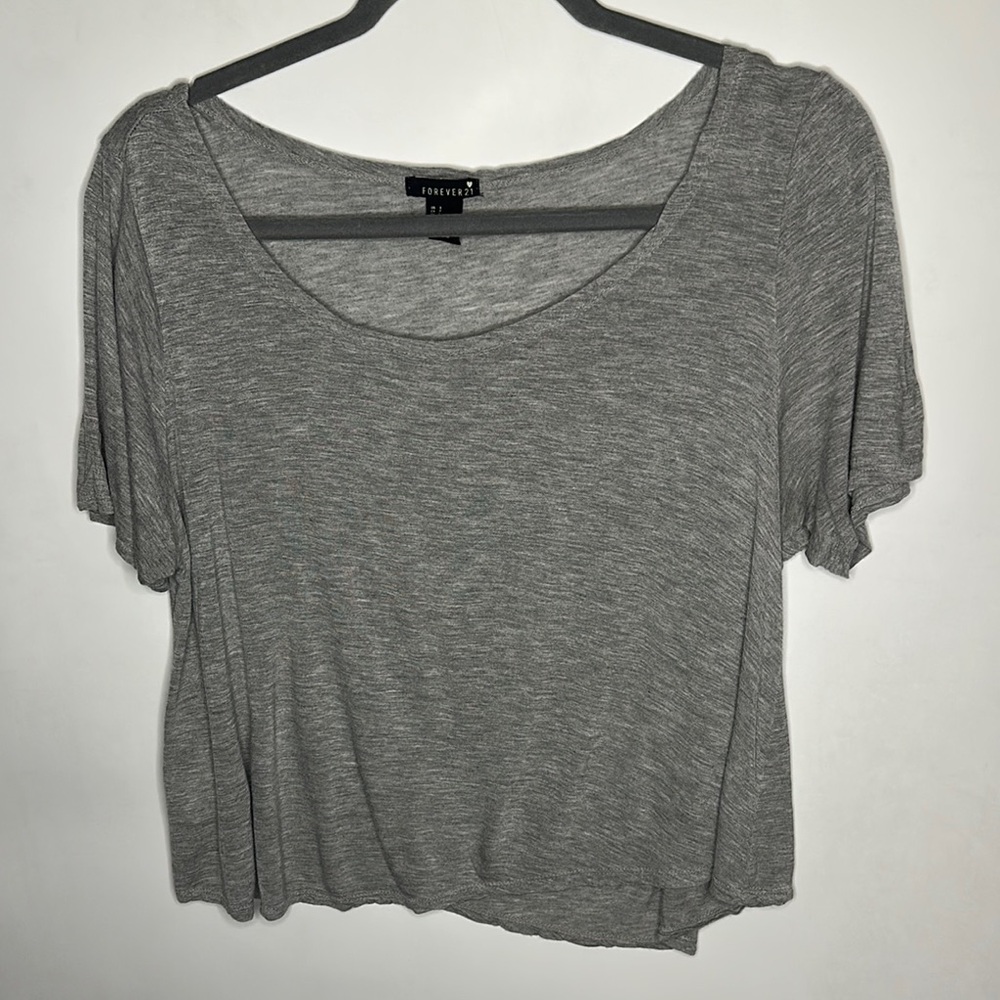 Forever 21 Gray Crop T-Shirt Short Sleeve Relaxed